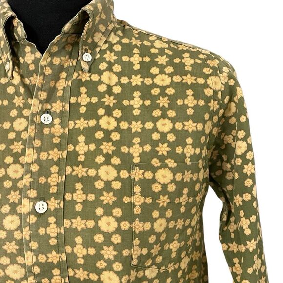 Ladybug Vintage Women’s Button Down Shirt/Top - Picture 3 of 9